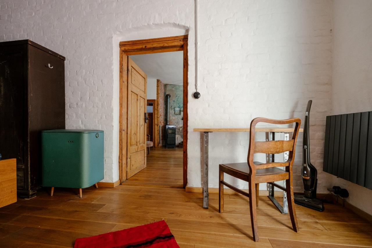 The Upholstery Tinyhouse Deluxe Eco Chalet Kreativ Citynah Хемніц Екстер'єр фото