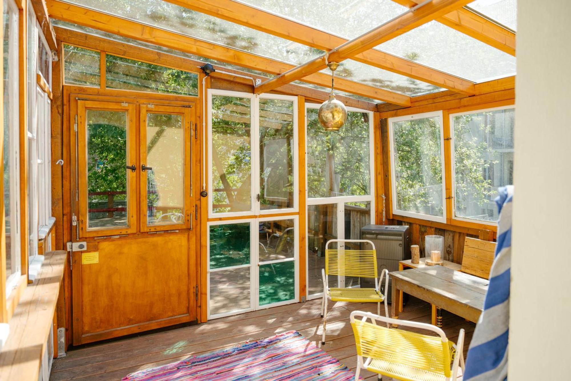 The Upholstery Tinyhouse Deluxe Eco Chalet Kreativ Citynah Хемніц Екстер'єр фото