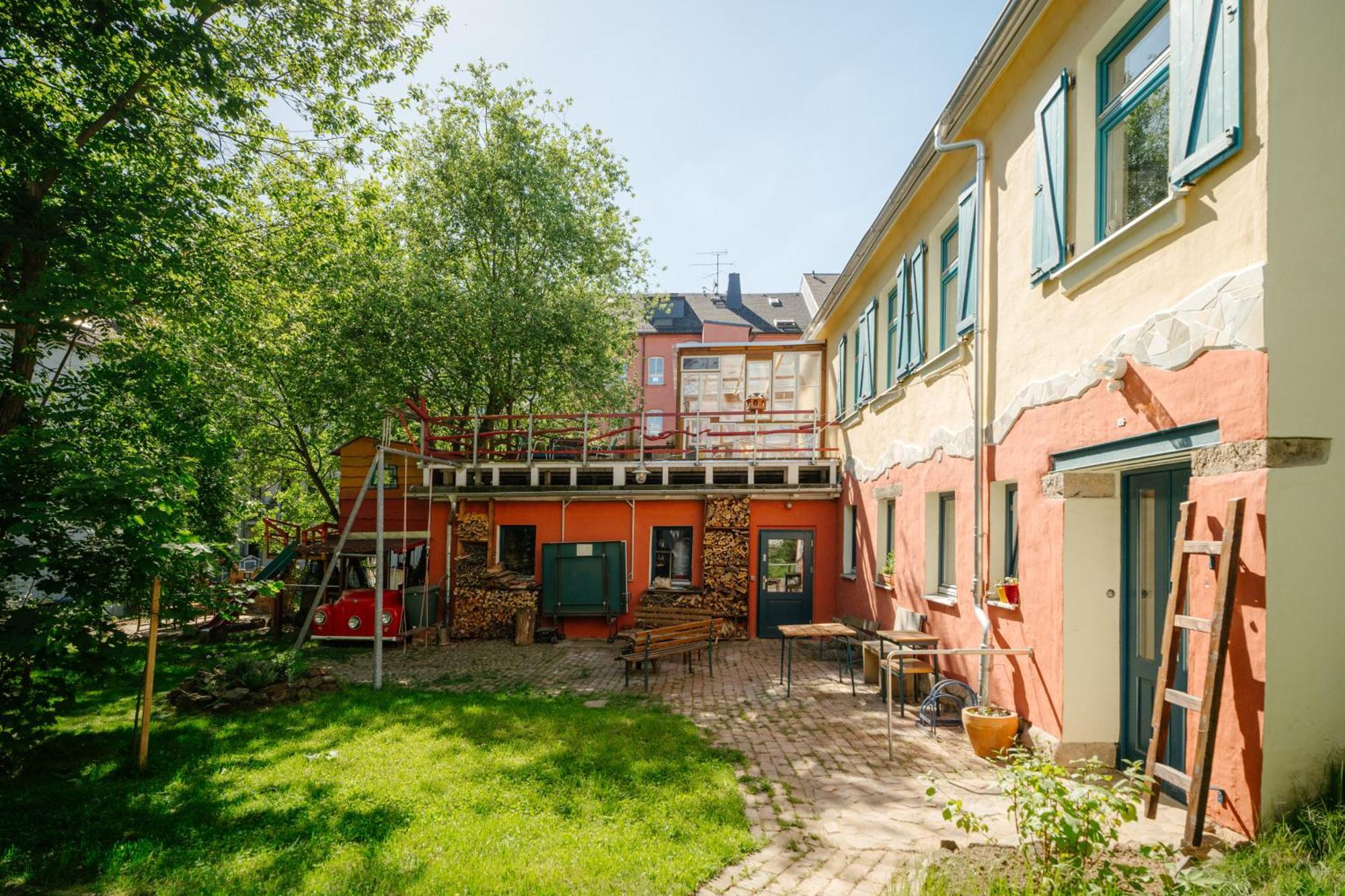The Upholstery Tinyhouse Deluxe Eco Chalet Kreativ Citynah Хемніц Екстер'єр фото